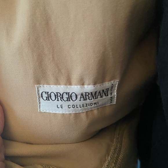 Giorgio Armani, cotton  mix , 2 zipper pockets, 2 button pockets. - Picture 7 of 7
